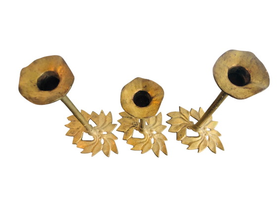 Image 1 of Ensemble van drie art nouveau vintage messing kandelaars bloemen 