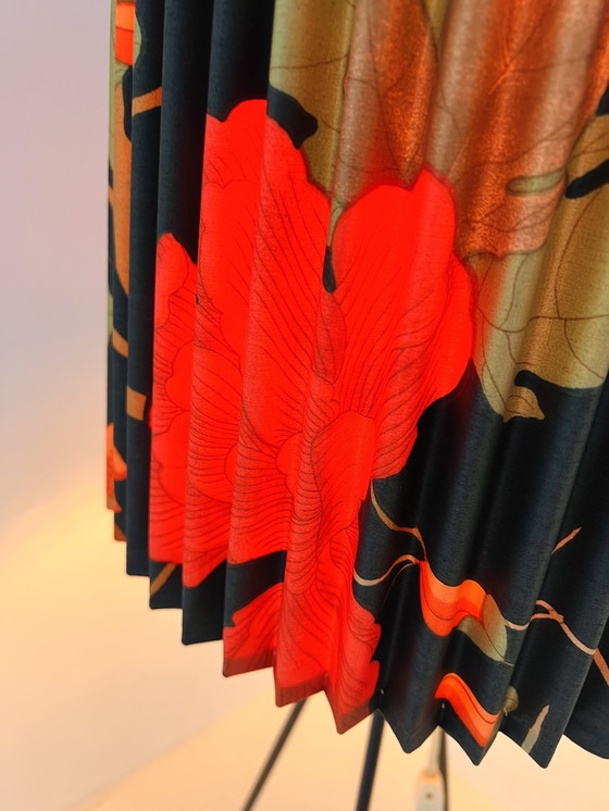 Image 1 of Lampadaire tripode vintage 1960