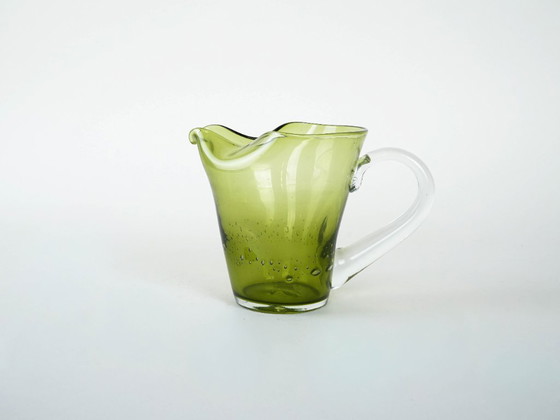 Image 1 of Jarra de cristal verde oliva, diseño italiano, años 60, fabricada en Italia.