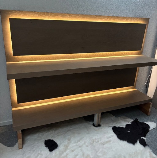 Estantería de pared / armario de pared con iluminación LED