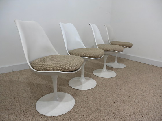 Set Tulip – tavolo Knoll International in marmo e 4 sedie – Eero Saarinen – Tavoli da pranzo (photo 11 of 15)