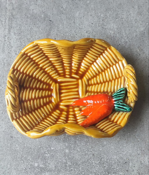 Barbotine "Carrot Basket" Vallauris