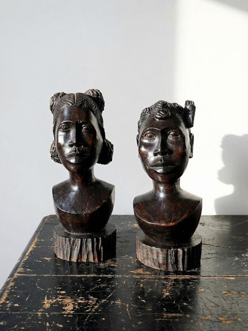 Couple de bustes Malgaches bois exotique foncé sculpté artisanat années 40-70