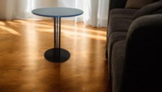 Tavolino Rotondo Minimalista Vintage – Piano Grigio e Base in Ferro Nero – Tavolini da caffè, Wood, Iron (photo 5 of 12)