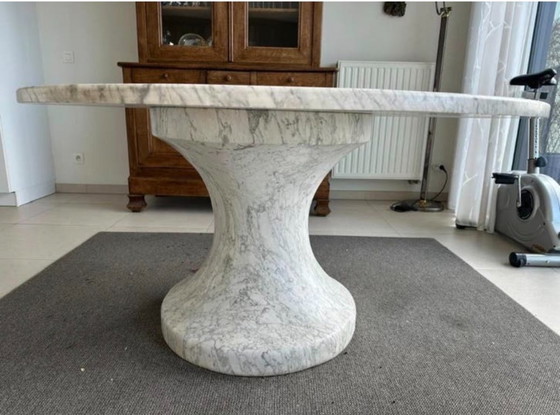 Beautiful Solid White Arabescato Marble Dining Table Diam. 140 Cm (photo 3 of 5)