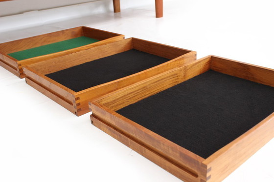 Image 1 of as new, Dyrlund Danish Mid Century Teak Sideboard / Vintage Credenza avec portes tambour, entièrement restauré