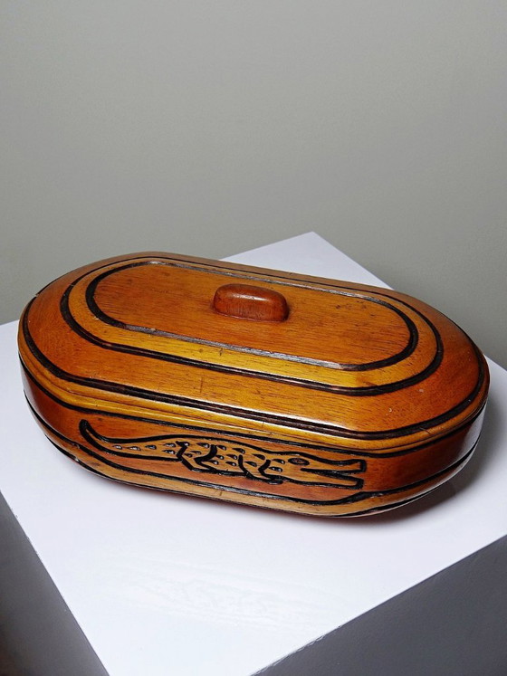 Vintage doos van exotisch monoxylhout, volkskunst, krokodillendecor – Decoratieve objecten, Wood (photo 8 of 13)