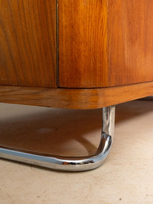 Kledingkast, Vichr & spol., jaren 1930, Tsjechoslowakije