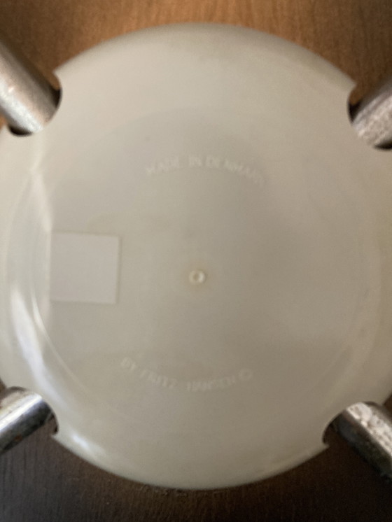 Image 1 of Tafel y stoelen Fritz Hansen y Arne Jacobsen, modelo Superellipse en vlinderstoelen