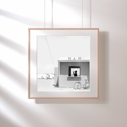 Piergiorgio Branzi – ‘Senigallia Beach’ (1957) Fine Art Print – mid-century Italian photography