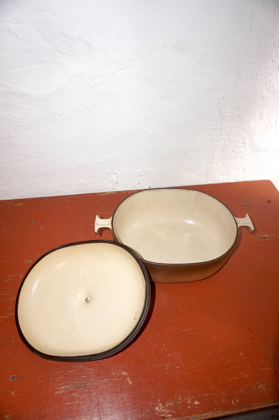 Image 1 of vintage le creuset brown enameled dust oven * cast iron cocotte * size 29 * le mama * enzo mari * french kitchenware * mid-centu
