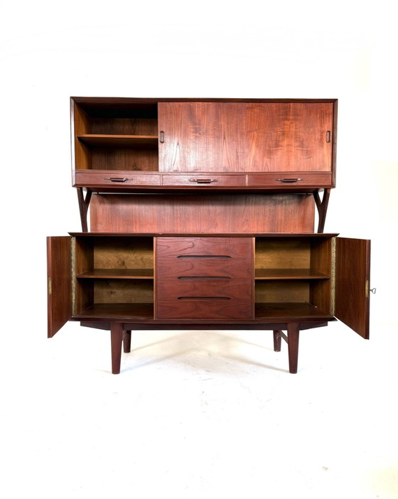 Vintage Deens teakhouten highboard, Højbjerg Møbelfabrik ‘60 – High boards, Glass, Wood (photo 4 of 12)
