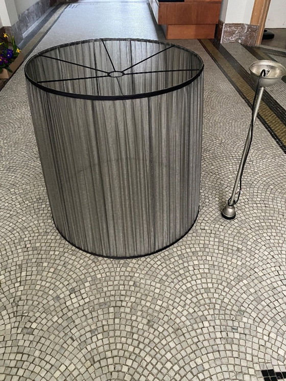 Image 1 of Grote hanglamp met geplisseerde semitransparante kap