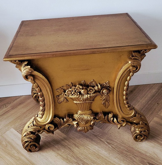 Image 1 of Mueble barroco dorado estilo Luis XV