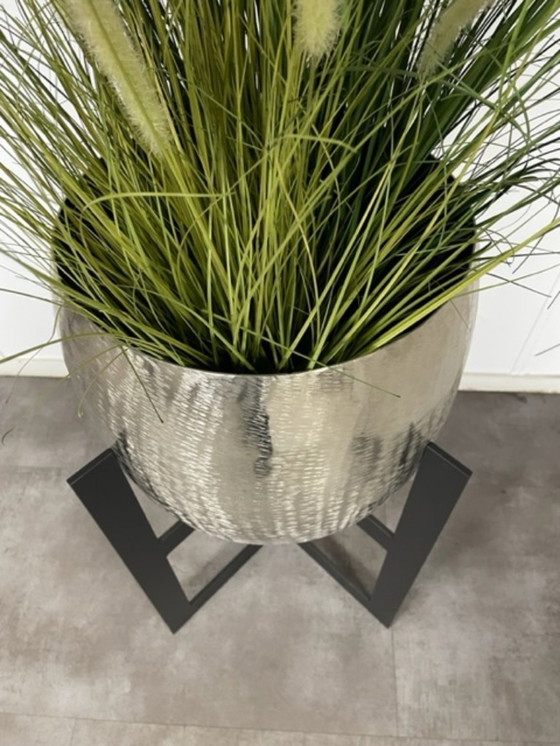 Image 1 of support en acier avec pot