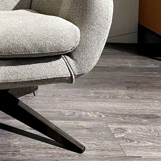 Image 1 of LEOLUX - FAUTEUIL PIVOTANT LLOYD