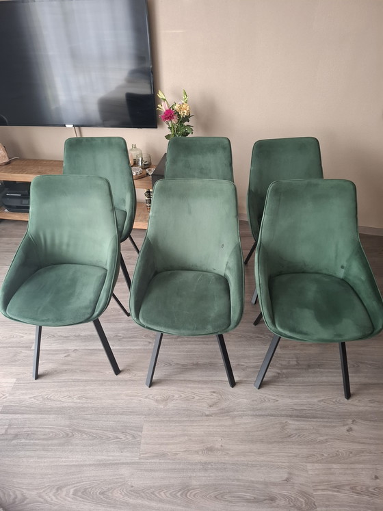 Image 1 of 6x green velvet chairs with metal legs