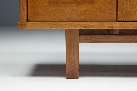 Image 1 of Armadio brutalista in quercia, Belgio, anni '60