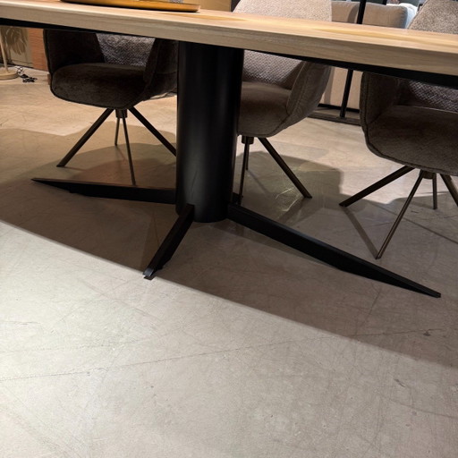 Dutchz 1403 - 260x110 - Solid Rustic Oak – House Of Dutchz, eettafels (photo 2 of 3)