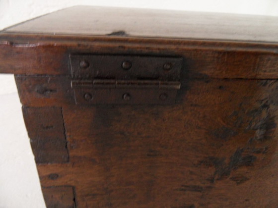 Image 1 of Caja de documentos antiguos