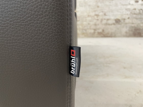 Image 1 of Poltrona Brühl Tomo in pelle marrone