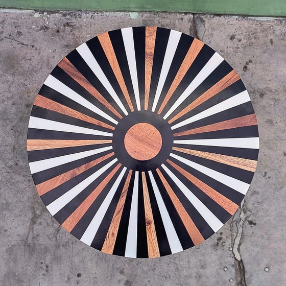 Image 1 of Tavolino marocchino fatto a mano in resina e legno - Bijzettafel artigianale