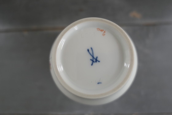 Image 1 of Antique Meissen Vase L254 1068 B 40