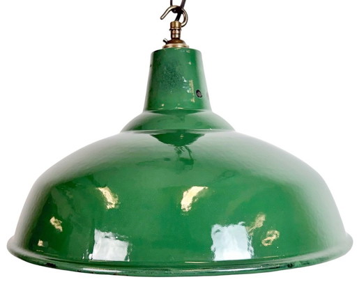 Lampada a sospensione industriale britannica in smalto verde, anni '60