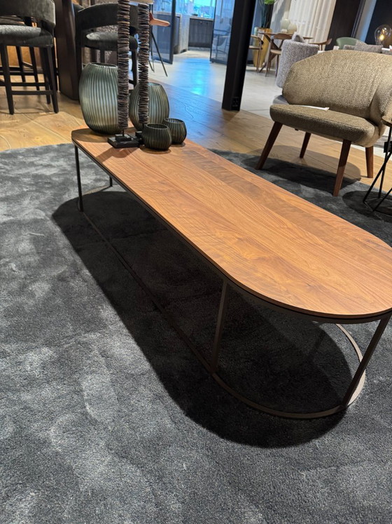 Image 1 of Metaform Curves Salontafel