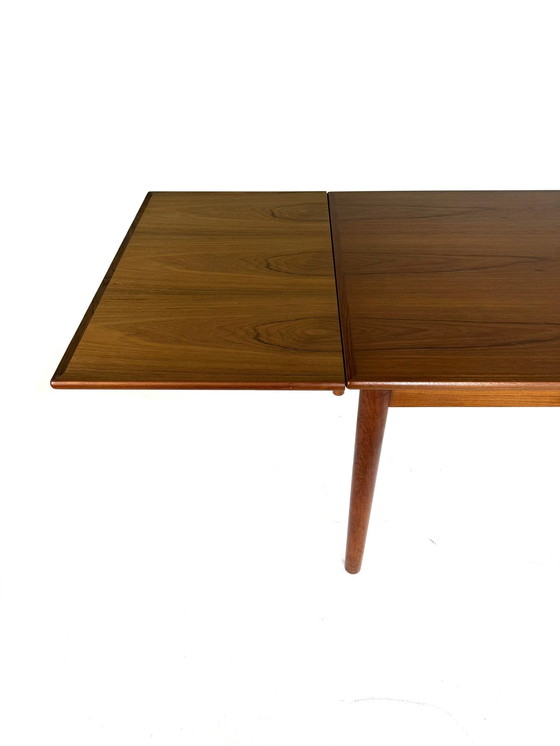 Image 1 of Vintage extendable Danish dining table '60s