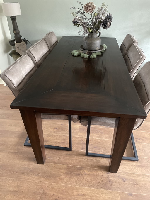 Eettafel 200x90 massief eiken met 6 stoelen 