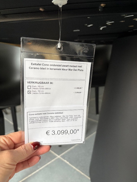 Image 1 of Mesa nueva JUNTOO con tapa de cerámica