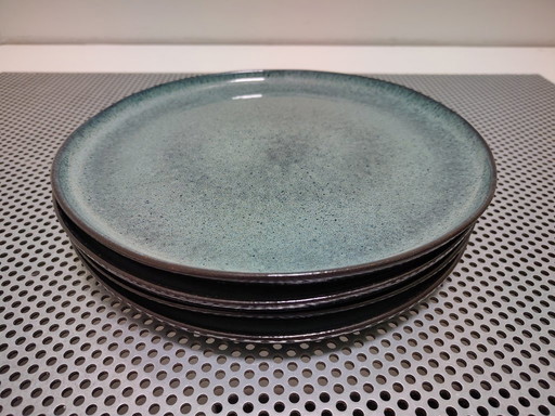 Service de table 12 pièces en faïence bleue