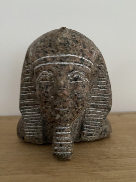 Image 1 of Granitstatue des Pharaos