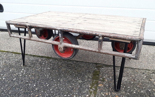 Warehouse cart as coffee table 99x59x41 (h) cm