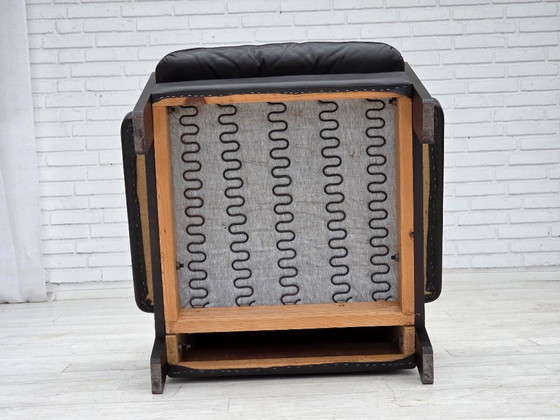 Image 1 of Deense fauteuil uit de jaren 70, bruin meubelleer, eikenhout.