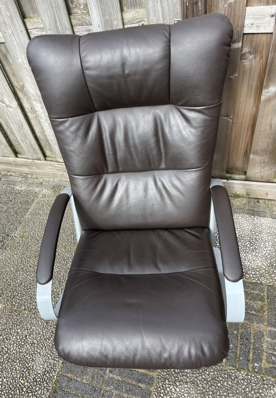 Image 1 of Donkerbruin leren retro relaxfauteuil/draaifauteuil