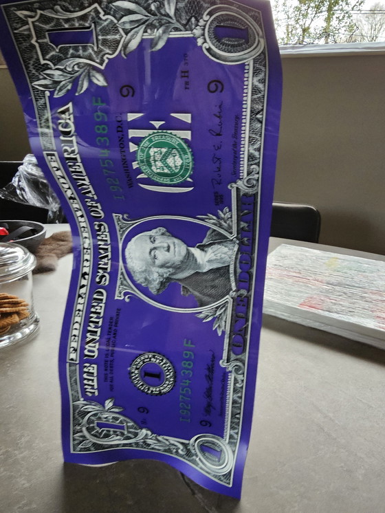 Image 1 of Nouveau dollar illuminé