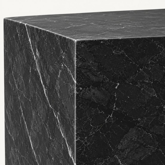 RH MARBLE PLINTH CUBE BEISTELLTISCH, Restoration Hardware, Couchtische, Marmor, Grau, Minimalisme (Foto 8 von 15)