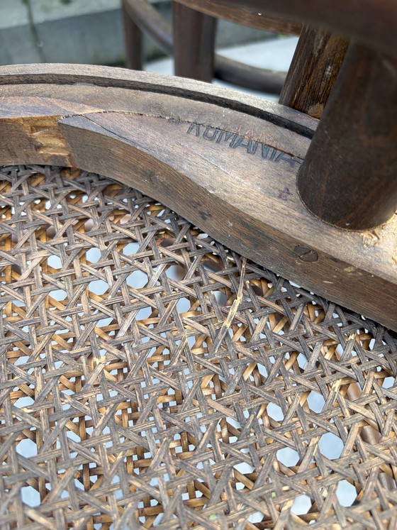 Image 1 of 8 vintage Thonet stijl bistro stoelen Romania webbing zitting