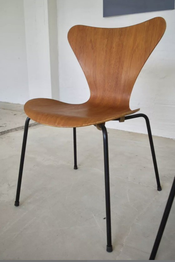 Image 1 of Modell 3107 Esszimmerstühle aus Teakholz von Arne Jacobsen für Fritz Hansen, 3er-Set