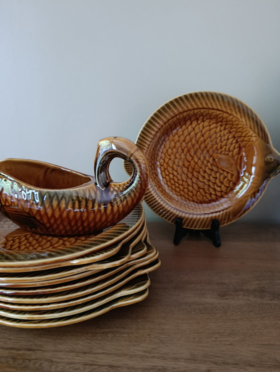 Image 1 of Service assiettes poissons et saucière de Sarreguemines France, 1950