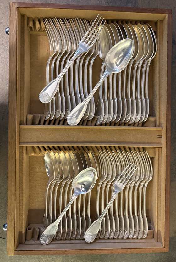 Image 1 of Prestigieux Service Christofle Vendôme "Honnorat Marseille" - 146 Pièces avec Cabinet d'Origine