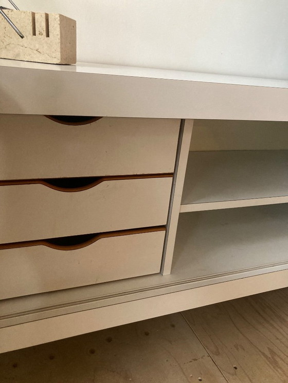 Image 1 of Castelijn wall unit hanging