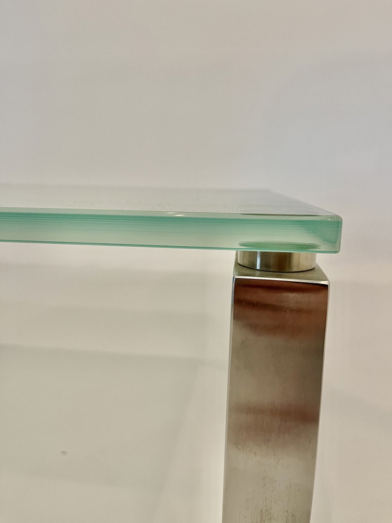 Image 1 of Glass table (high quality)