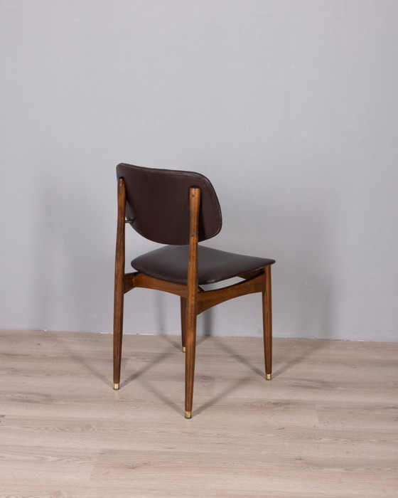 Image 1 of Set di 8 sedie vintage anni '60 in legno e pelle, disegnate da Anonima Castelli.