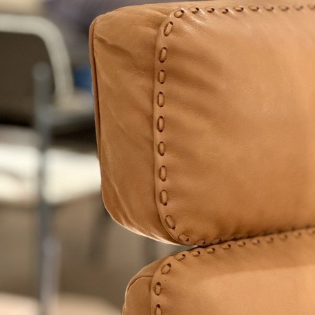 Image 1 of girevole e pouf DS-31