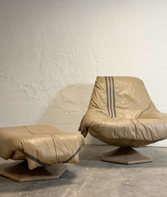 Image 1 of Vintage Space Age leather easy chair and ottoman 