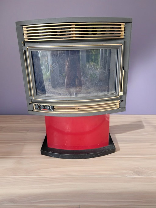 Pelletofen aus Gusseisen von Palazzetti – Linie Ecofire, wie neu