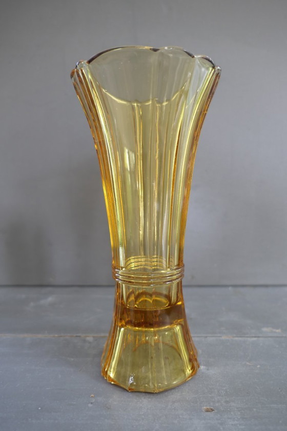 Image 1 of Vaso/candeliere in vetro ambrato Art Déco